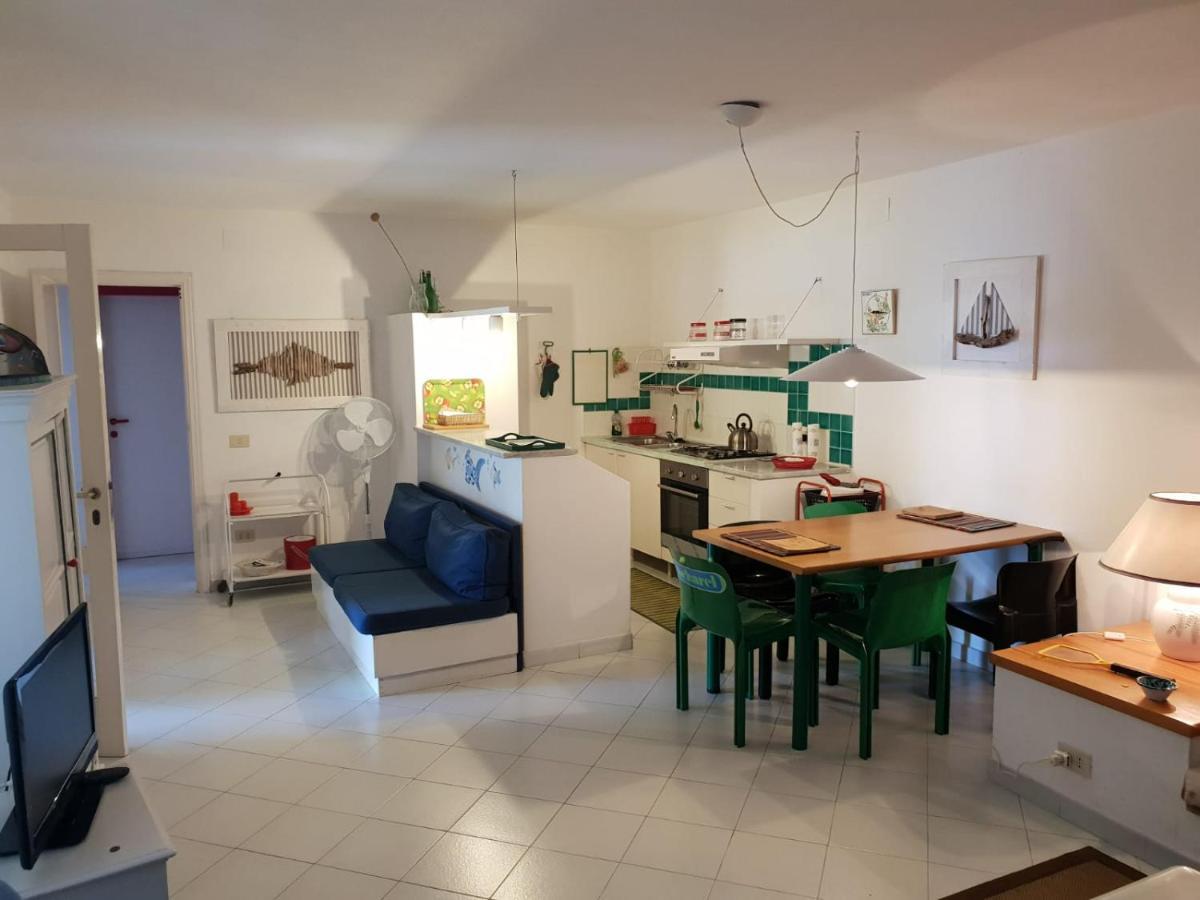 Appartement Giulianahouse à La Maddalena  Extérieur photo